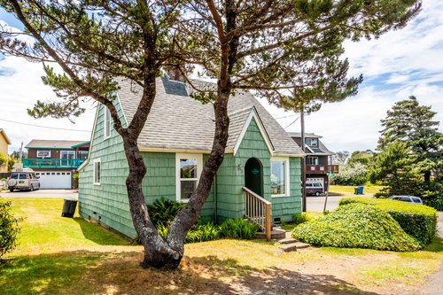 Cozy, friendly getaway for your Oregon coast vacation.