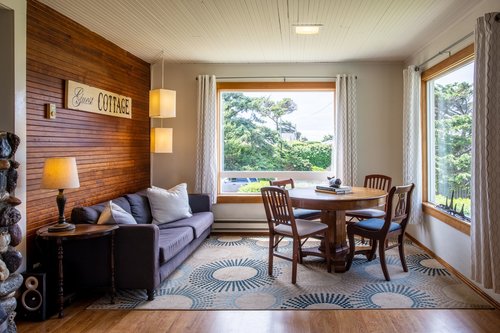 The home has a comfortable living and dining area.