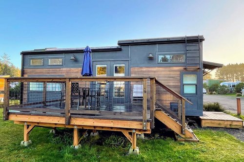 Welcome to Azalea, your tiny home away from home!