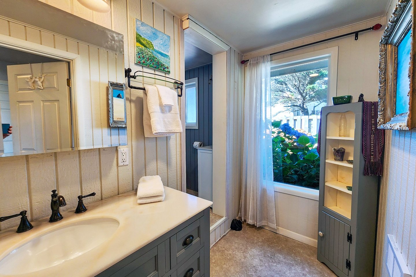 Bathroom on the main floor