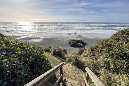 Private stairs from Oregon House to the beach.